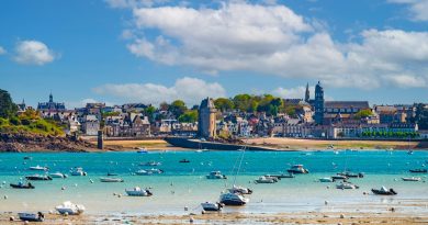Les secrets de la cité corsaire : anecdotes et légendes de Saint-Malo